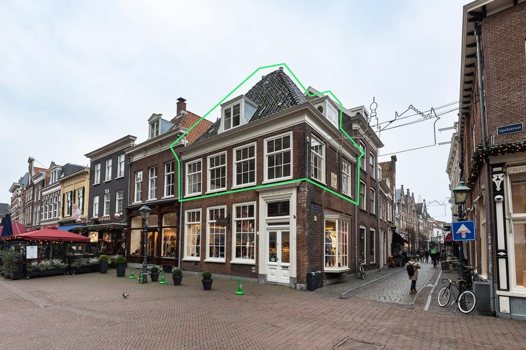 Rental property in Warmoesstraat 1C, Haarlem