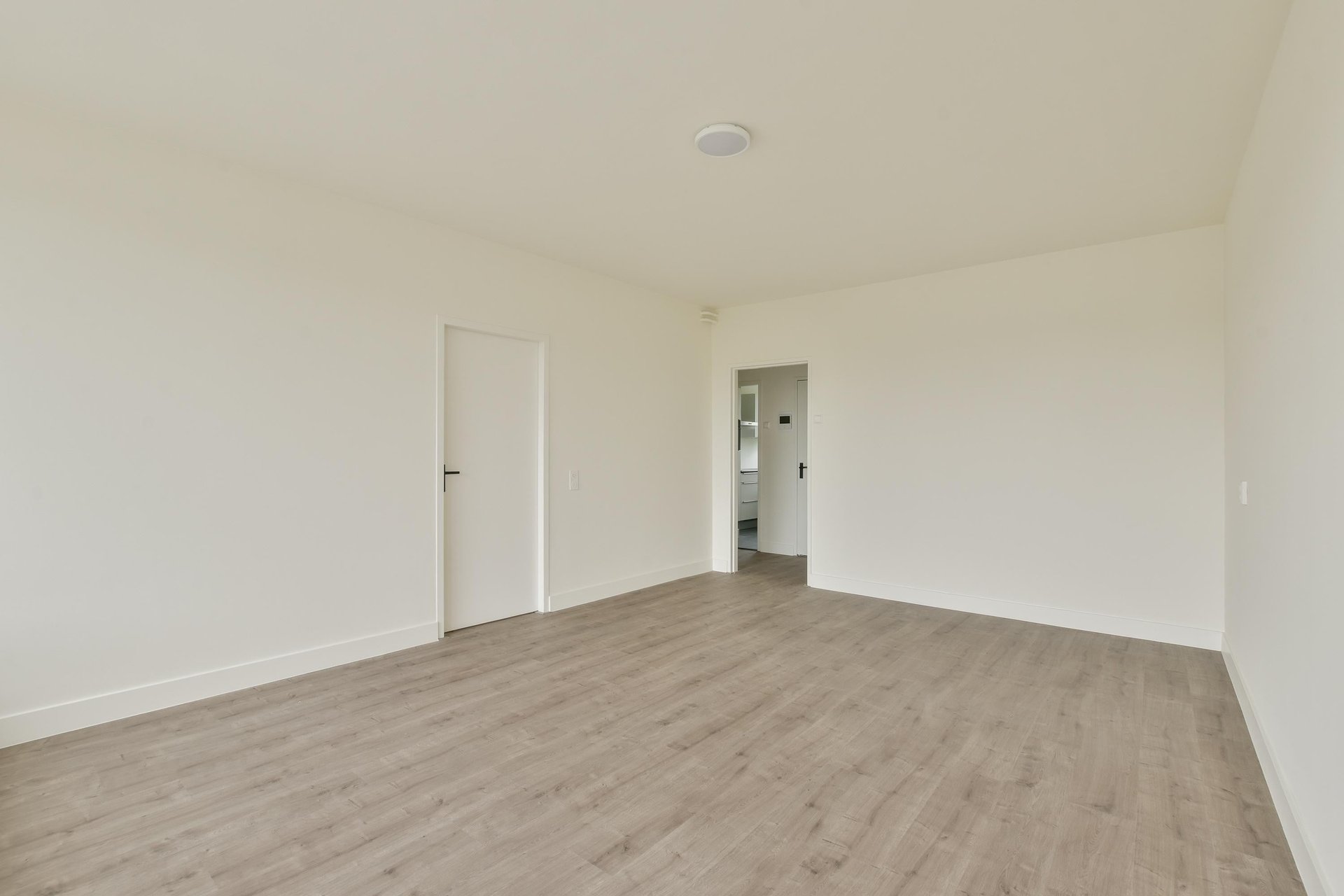 Rental property in Arent Janszoon Ernststraat, Amsterdam