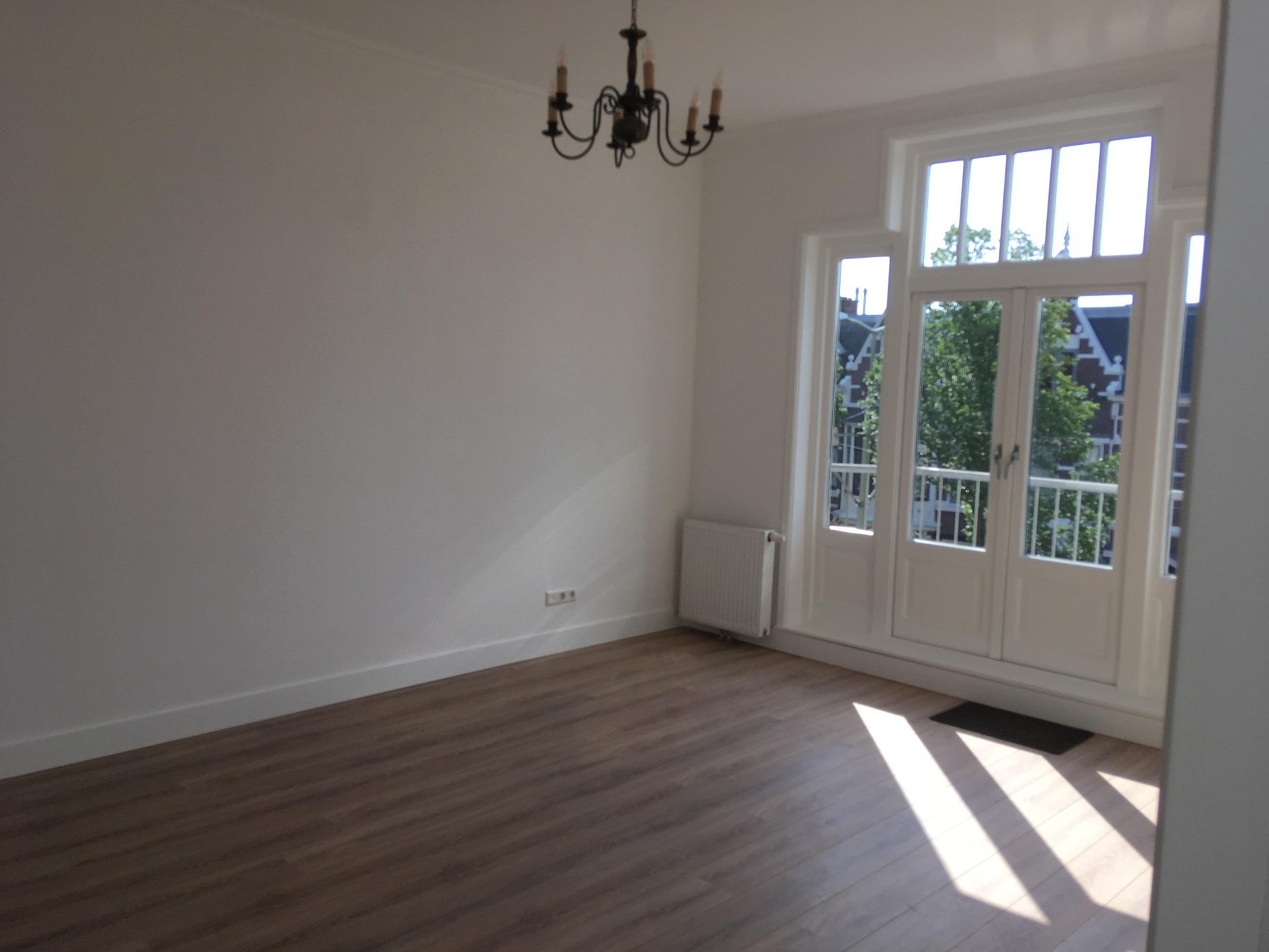 Rental property in Laan van Meerdervoort, The Hague