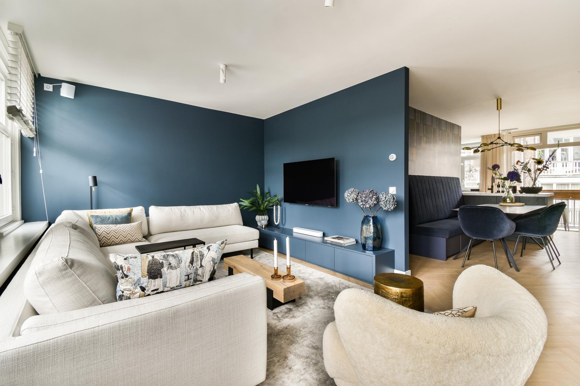 Rental property in Linnaeuskade, Amsterdam