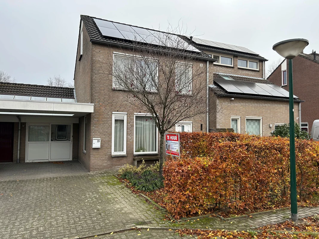 Rental property in De Leeuwebek 23, Budel