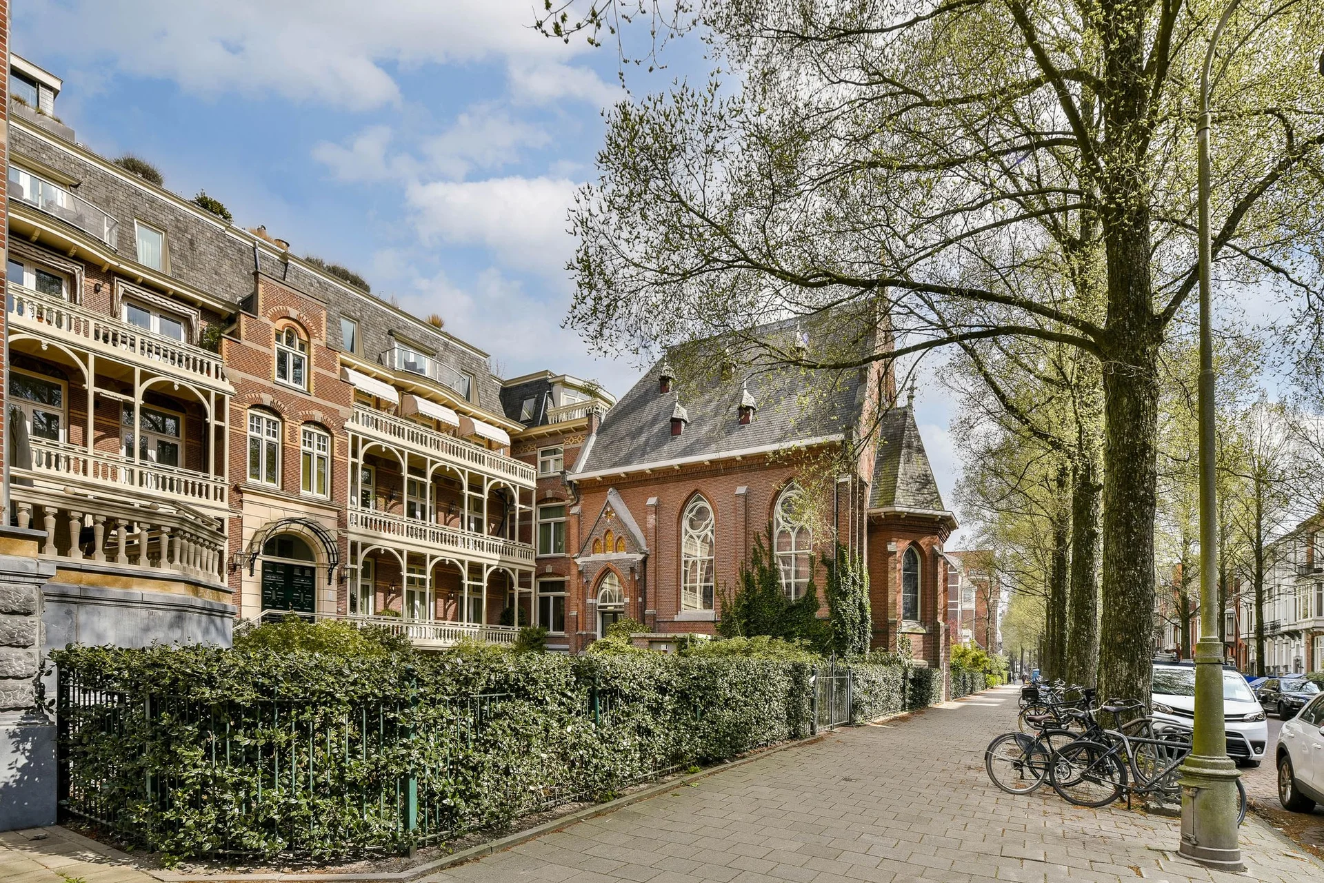 Rental property in Van Eeghenstraat 230, Amsterdam