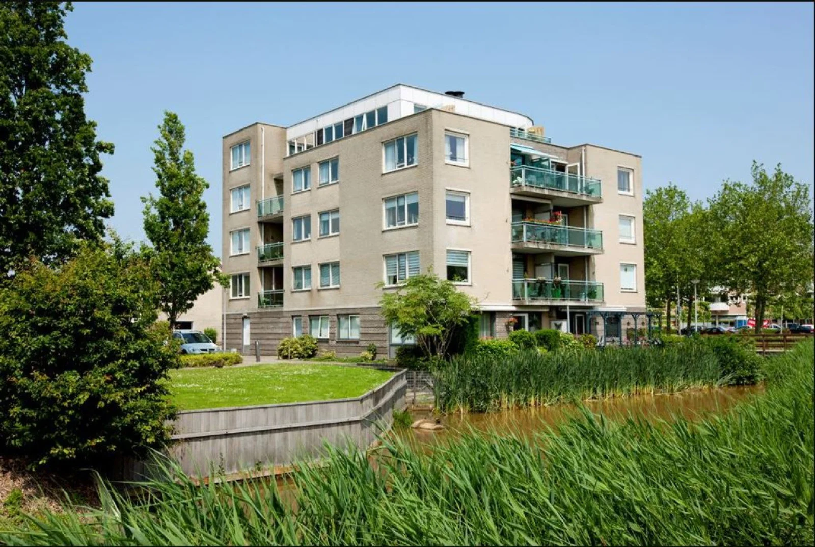 Rental property in Joke Smithoeve 80, Waddinxveen