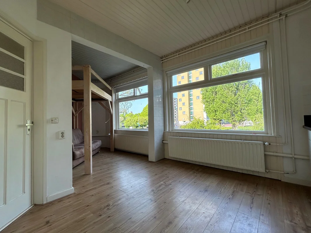 Rental property in E. Thomassen à Thuessinklaan 37a, Groningen