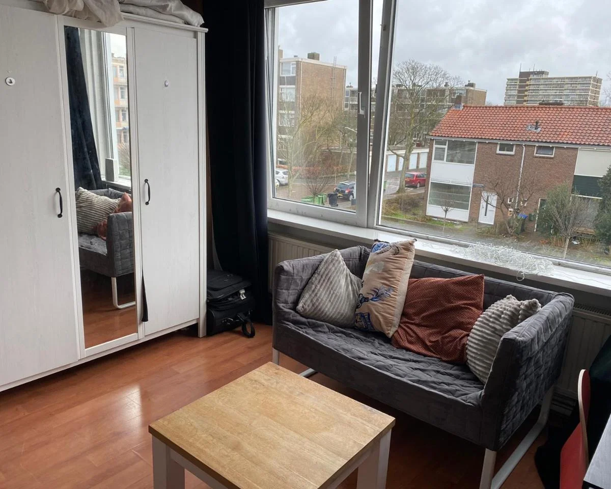 Rental property in Brucknerstraat 9, Leiden