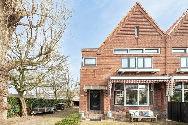 Rental property in Rotterdamse Rijweg, Rotterdam