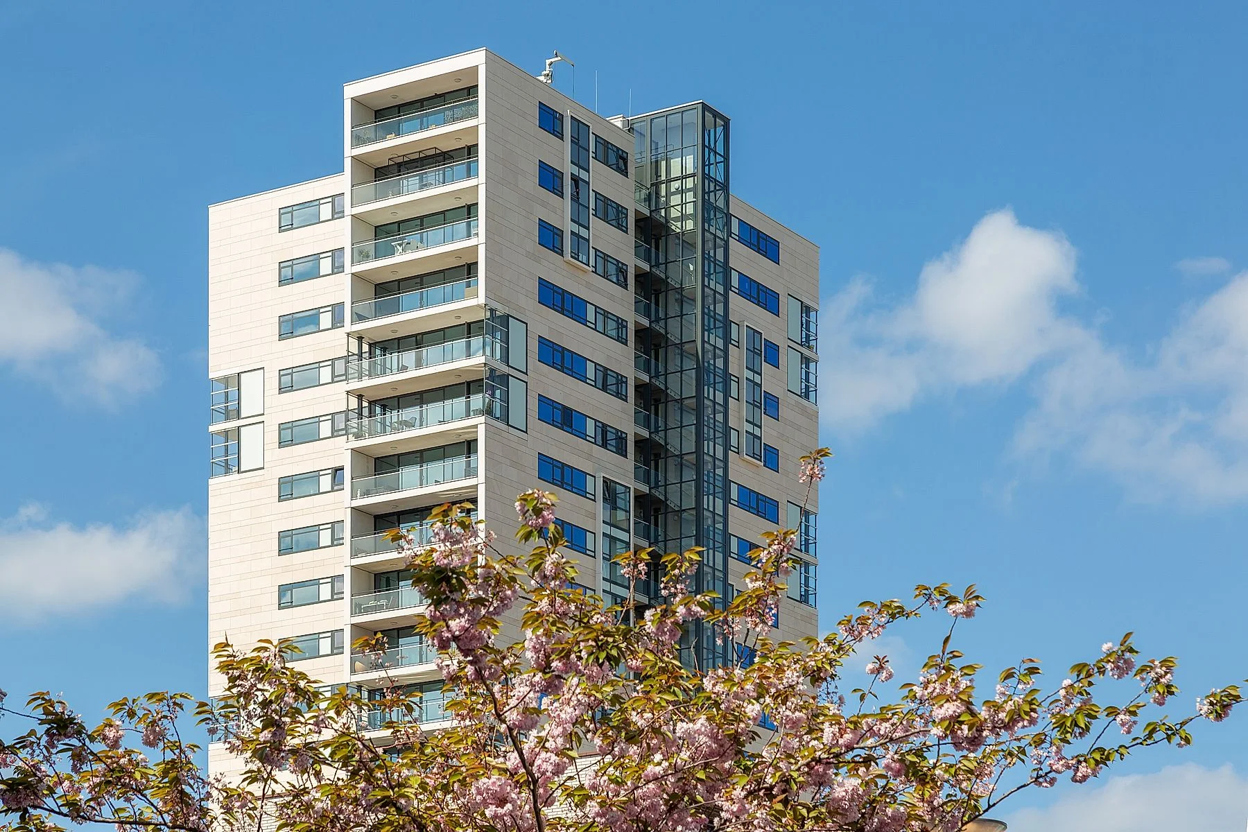 Rental property in Siciliëboulevard 300, Rotterdam