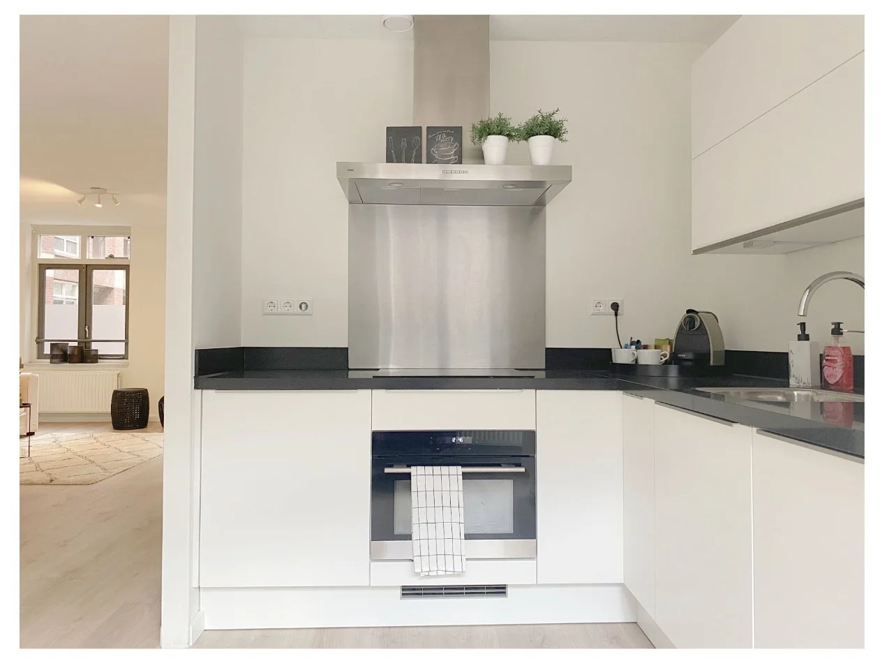 Rental property in Clioplein 33, The Hague