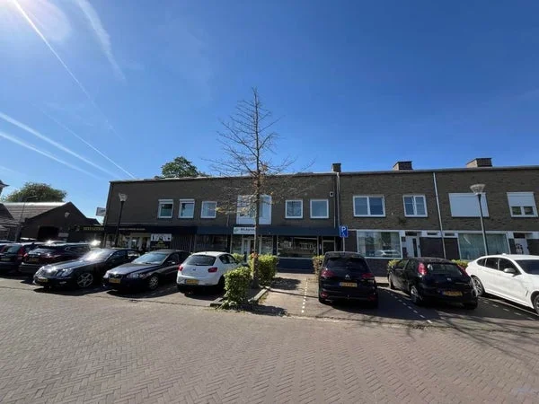 Rental property in Veldekelaan, Neerbeek