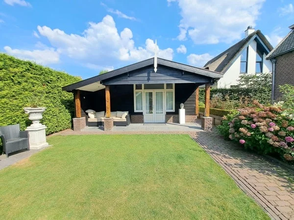 Rental property in Meulenbroek 1, Bleskensgraaf ca