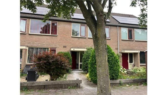 Rental property in Stuurboord 4, Huizen