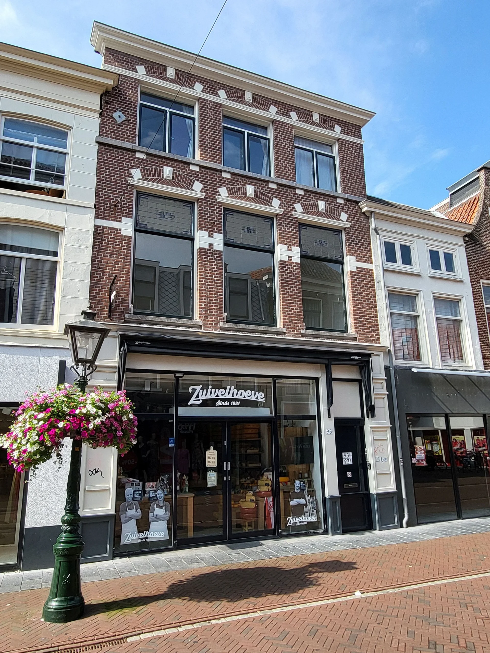 Rental property in Haarlemmerstraat 93, Leiden