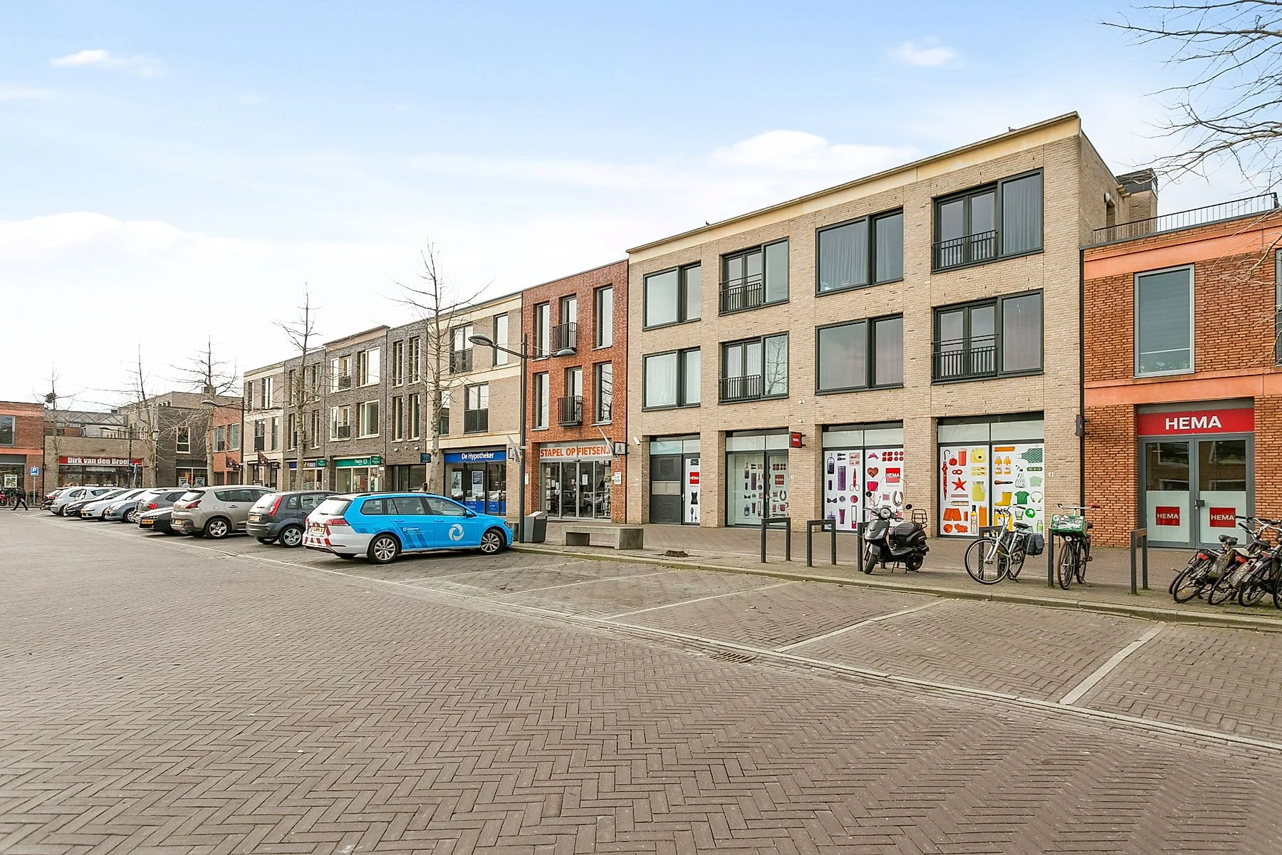 Rental property in Meeuwenstraat 11, Hoofddorp