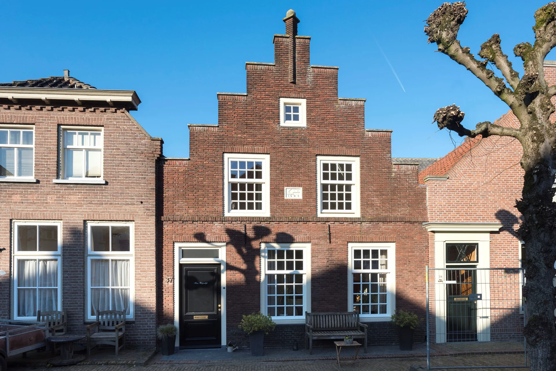 Rental property in Hoogstraat 37, Woudrichem
