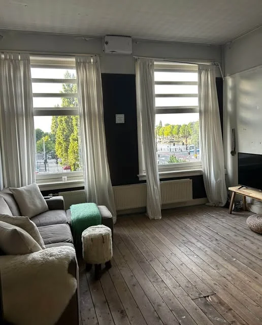 Rental property in Julianaplein, Amsterdam