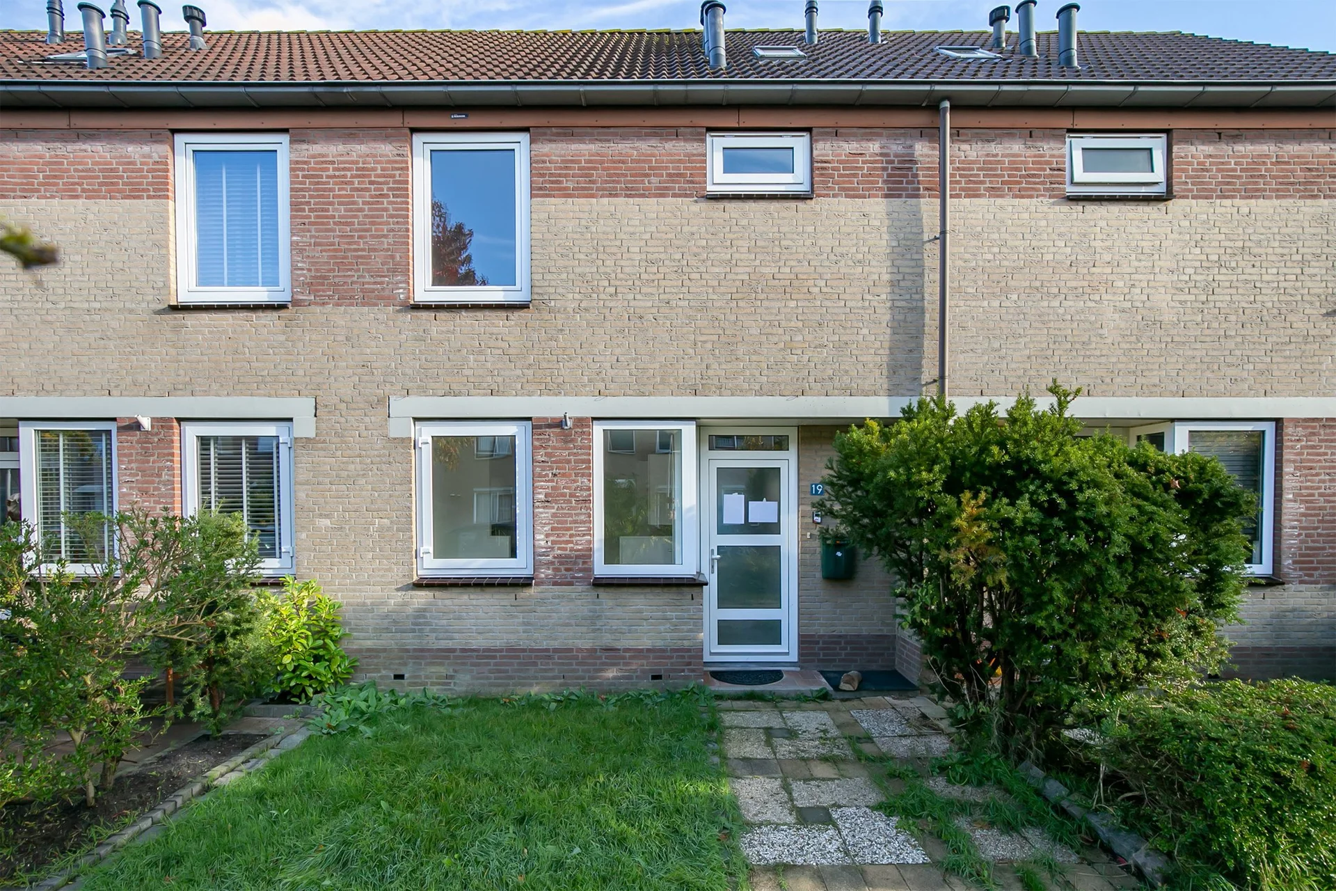 Rental property in Annette Poelmanstraat 33, Heemskerk
