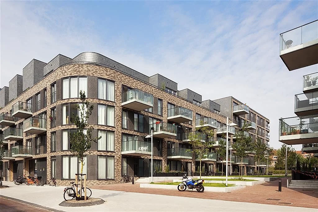 Rental property in Eerste Ringdijkstraat 1H, Amsterdam