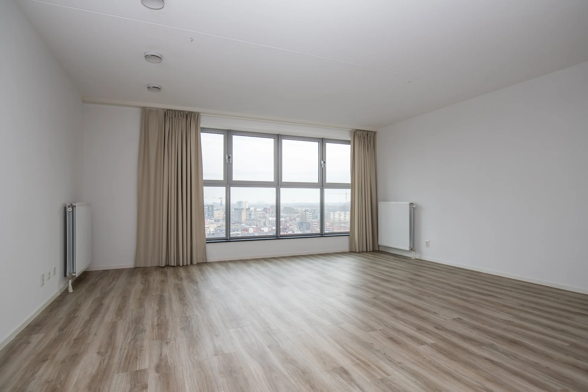 Rental property in Brede Hilledijk 128K, Rotterdam