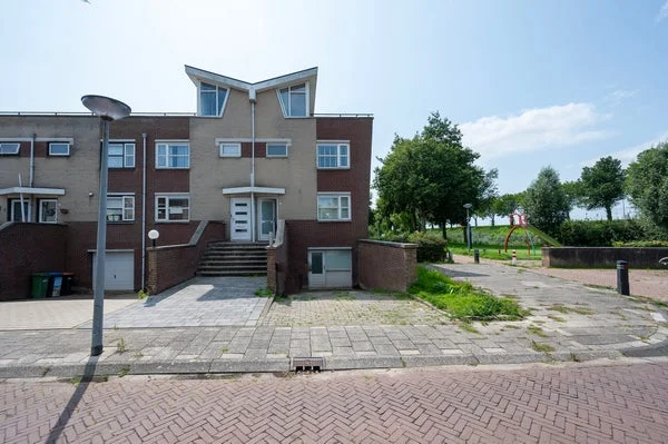 Rental property in Spakenburglaan, Lelystad