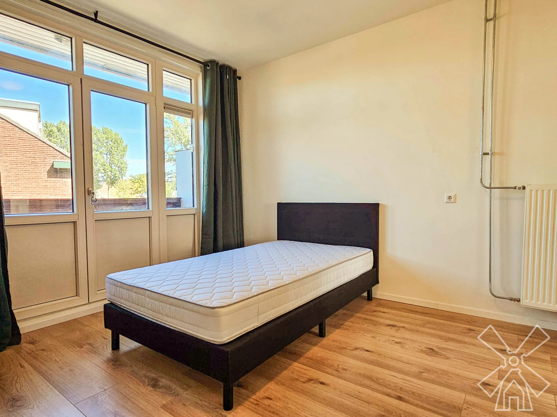 Rental property in Burgemeester van Slijpelaan, Rotterdam
