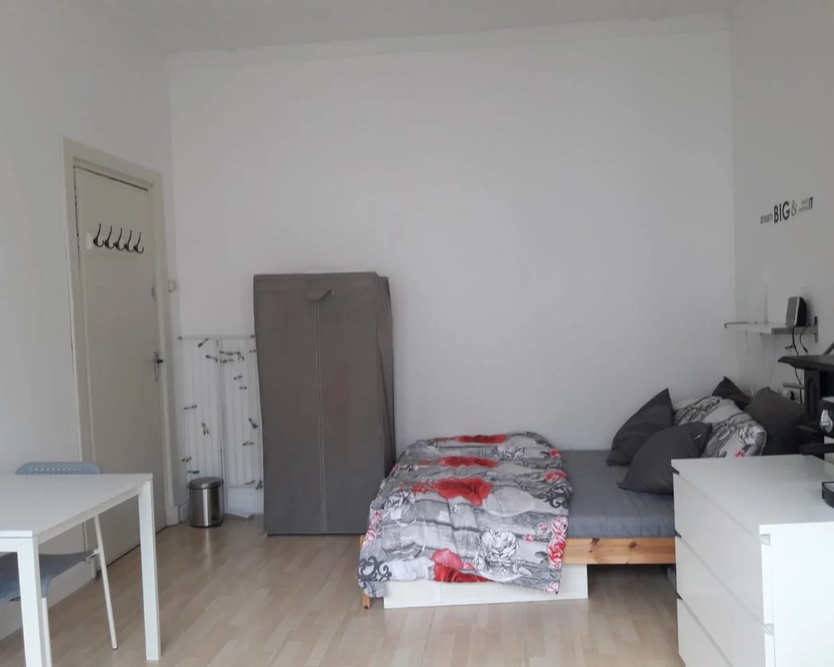 Rental property in Van Tuyllstraat, The Hague