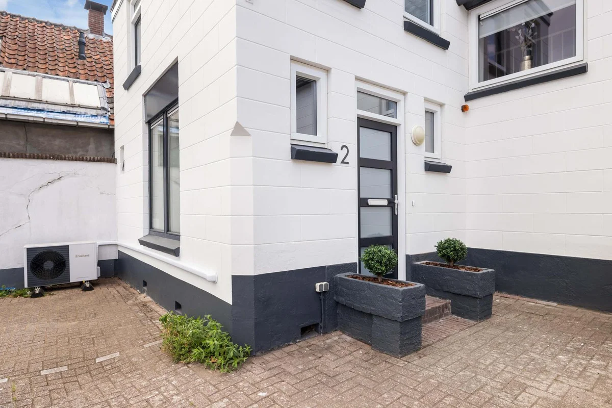 Rental property in Molensteeg 2, Ridderkerk
