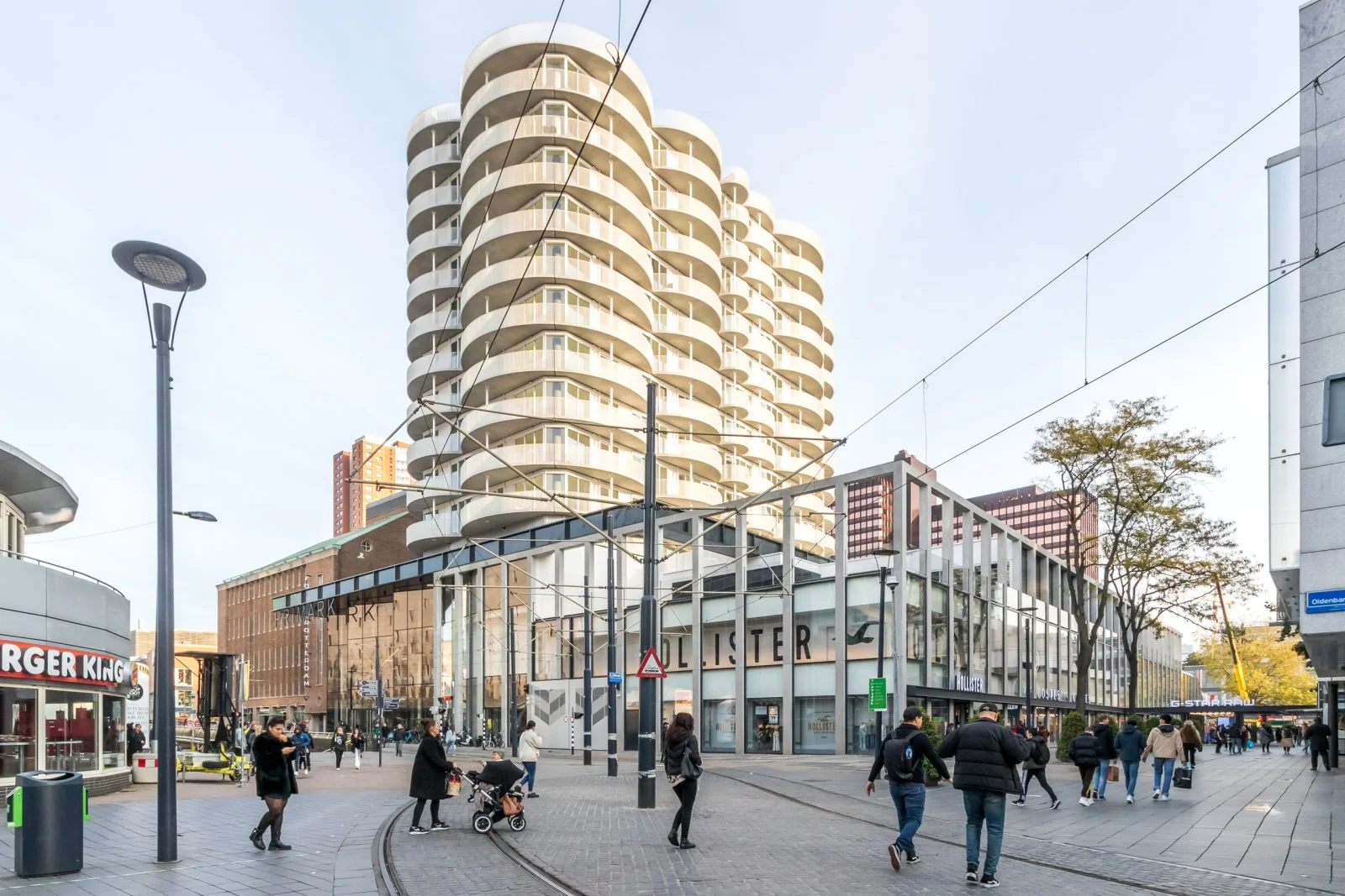 Rental property in Van Oldenbarneveltplaats 18C, Rotterdam