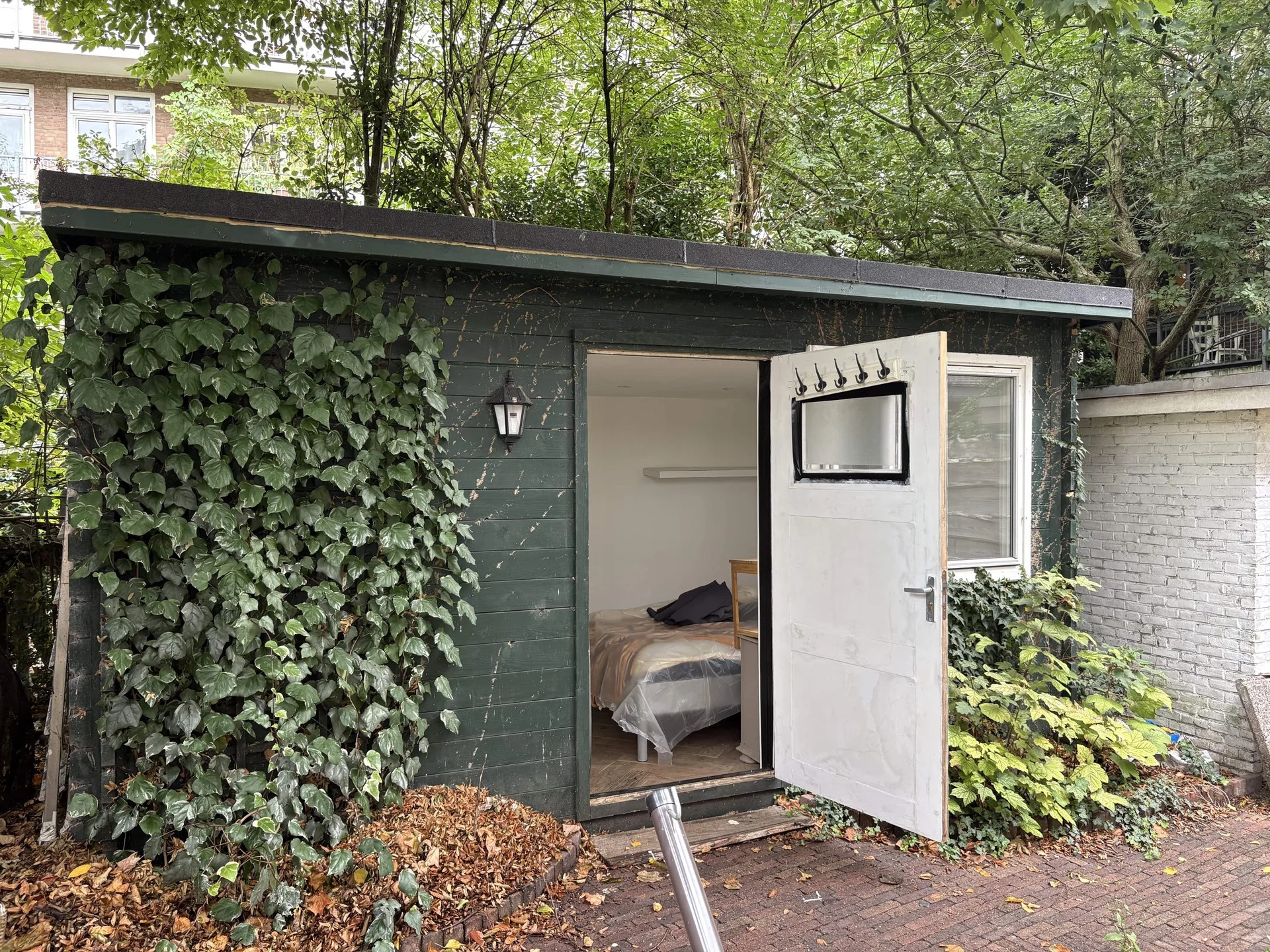 Rental property in Ben Viljoenstraat, Amsterdam