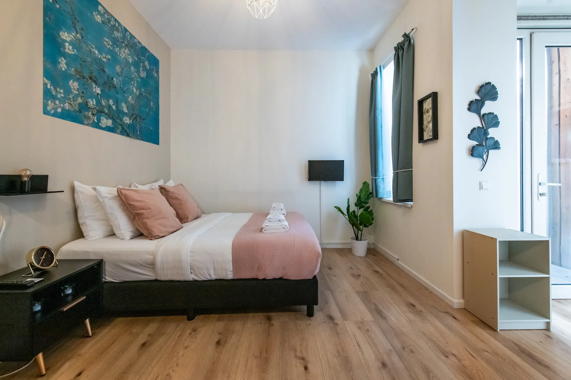 Rental property in Kaasjeskruidstraat, Amsterdam