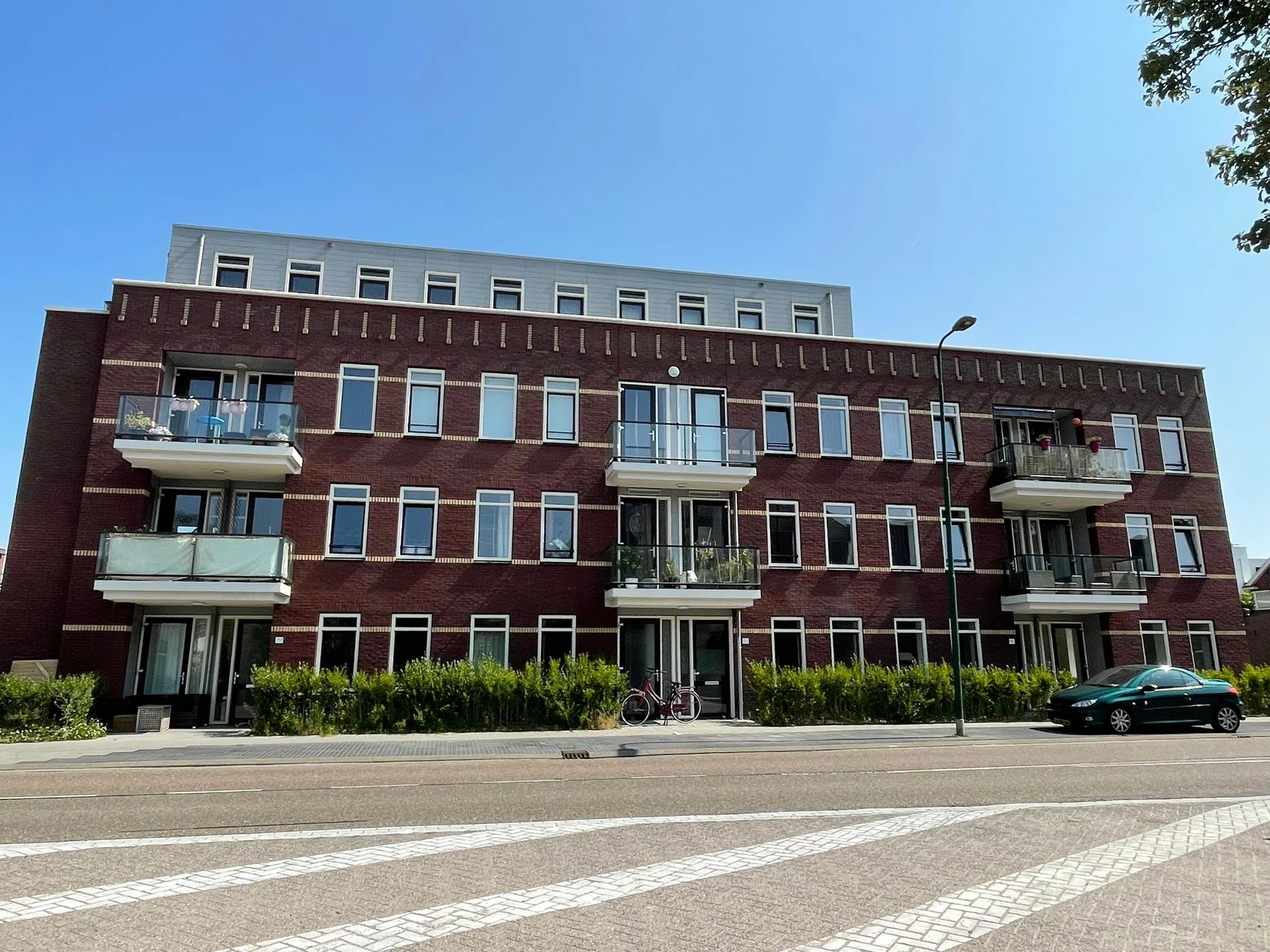 Rental property in Hoge Rijndijk 151, Zoeterwoude