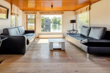 Rental property in Bottelarijstraat 317, Amsterdam