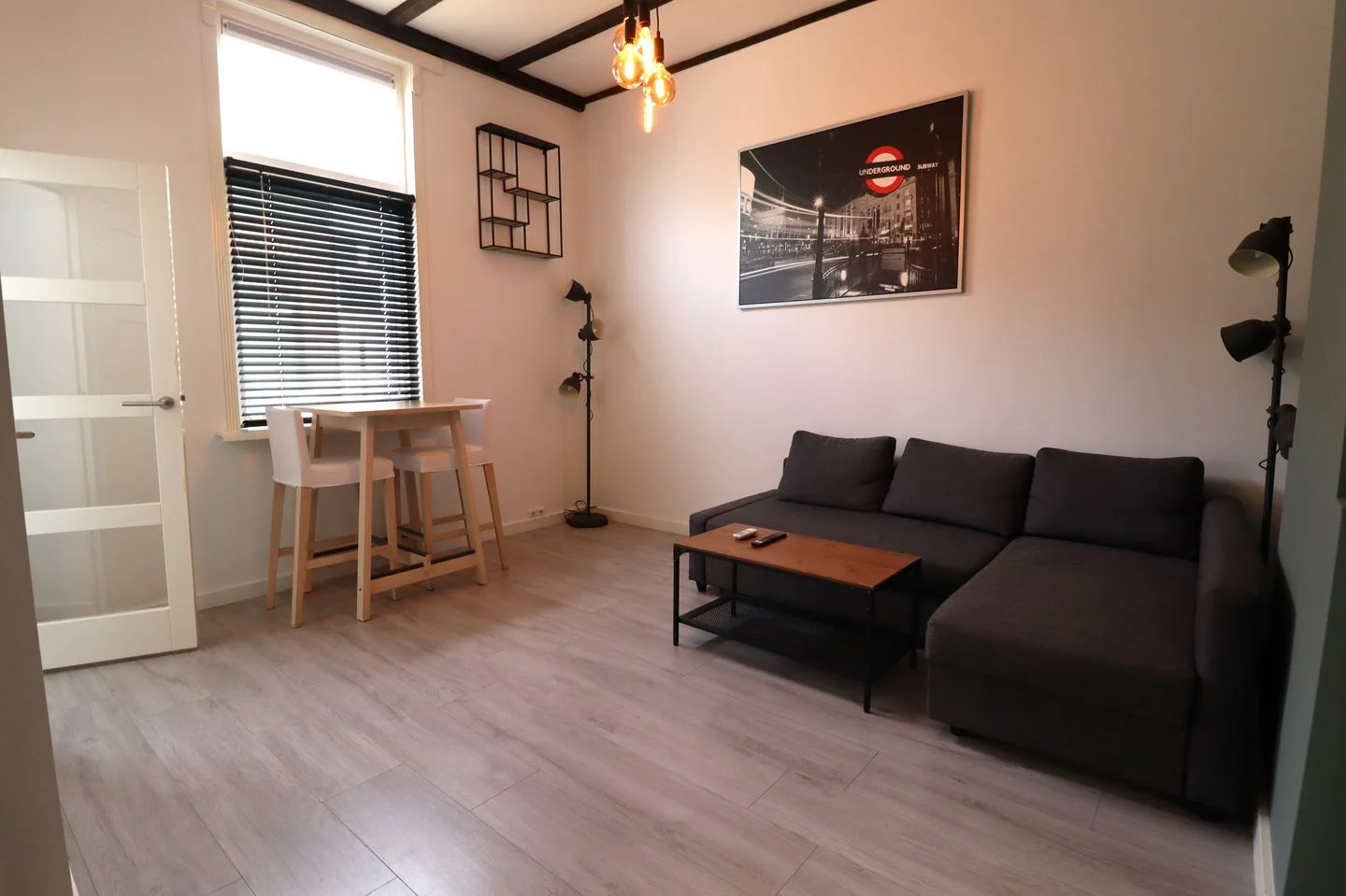 Rental property in Eendrachtstraat 100, Vlaardingen