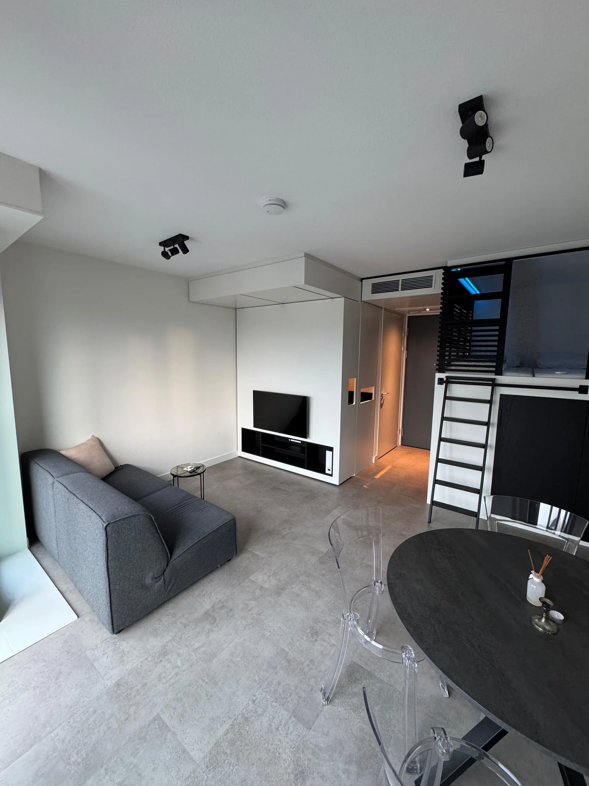 Rental property in Cruquiusweg, Amsterdam