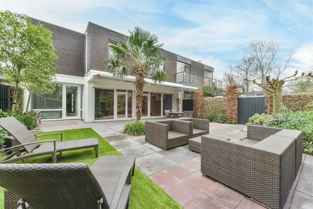 Rental property in Cannenburg 15, Amsterdam
