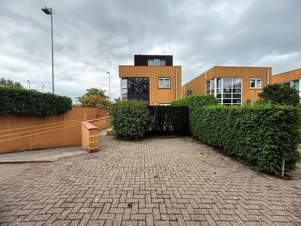 Rental property in Bovenkerkerweg, Amstelveen