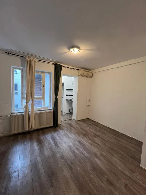 Rental property in Prins Hendrikkade, Amsterdam