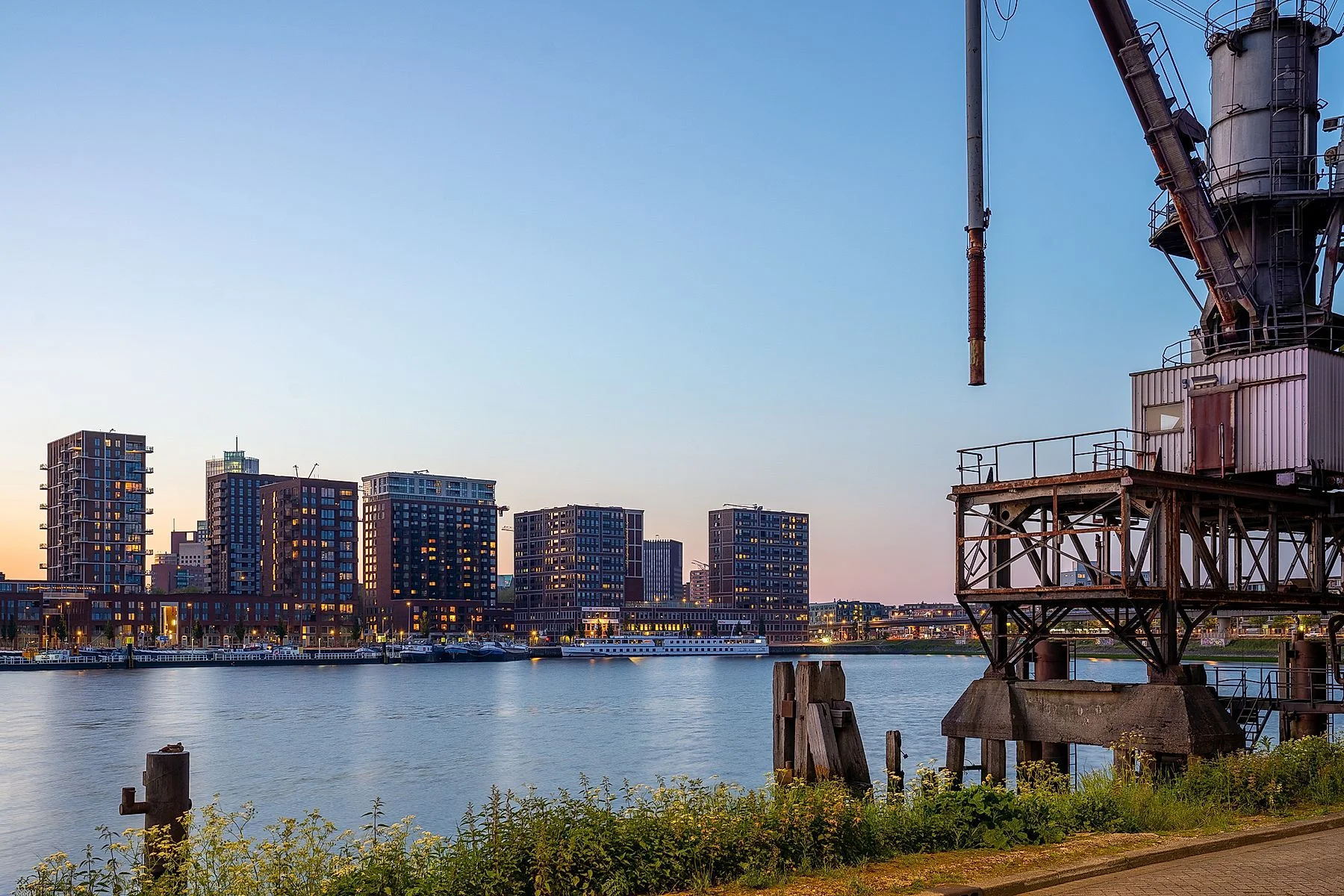 Rental property in Hanoistraat 73, Rotterdam