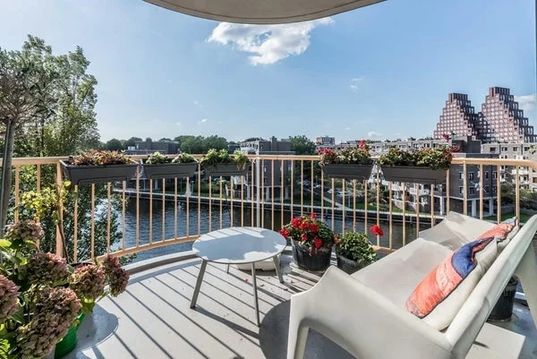 Rental property in Van Reigersbergenstraat, Amsterdam