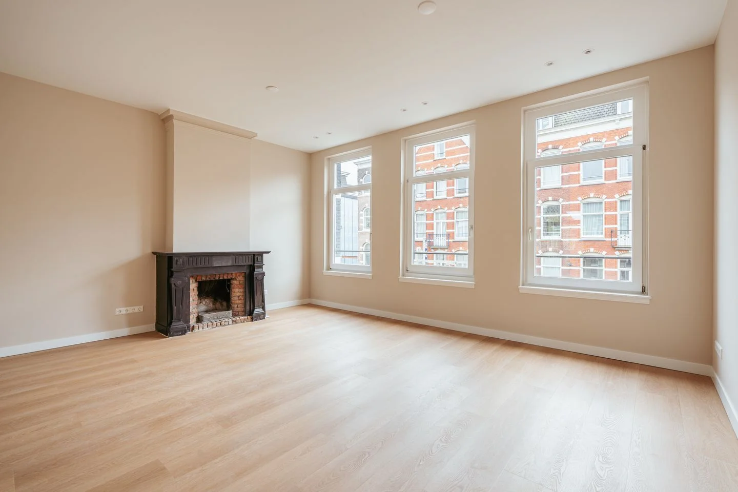 Rental property in Weteringschans 203, Amsterdam