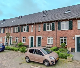 Rental property in Valse IJsboutpad, Hoef en Haag