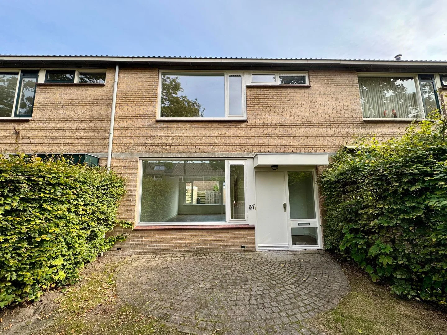 Rental property in Loefzij 67, Huizen