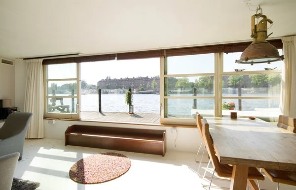 Rental property in Weesperzijde, Amsterdam