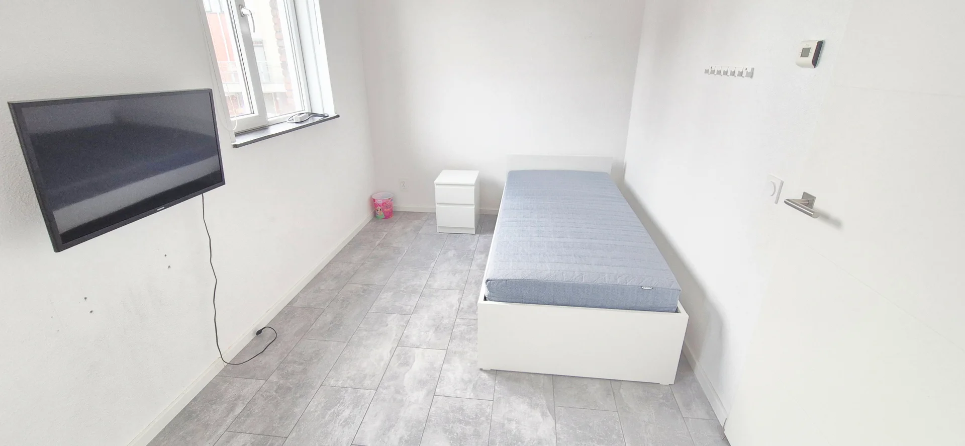 Rental property in Aagje Dekenstraat, Dordrecht