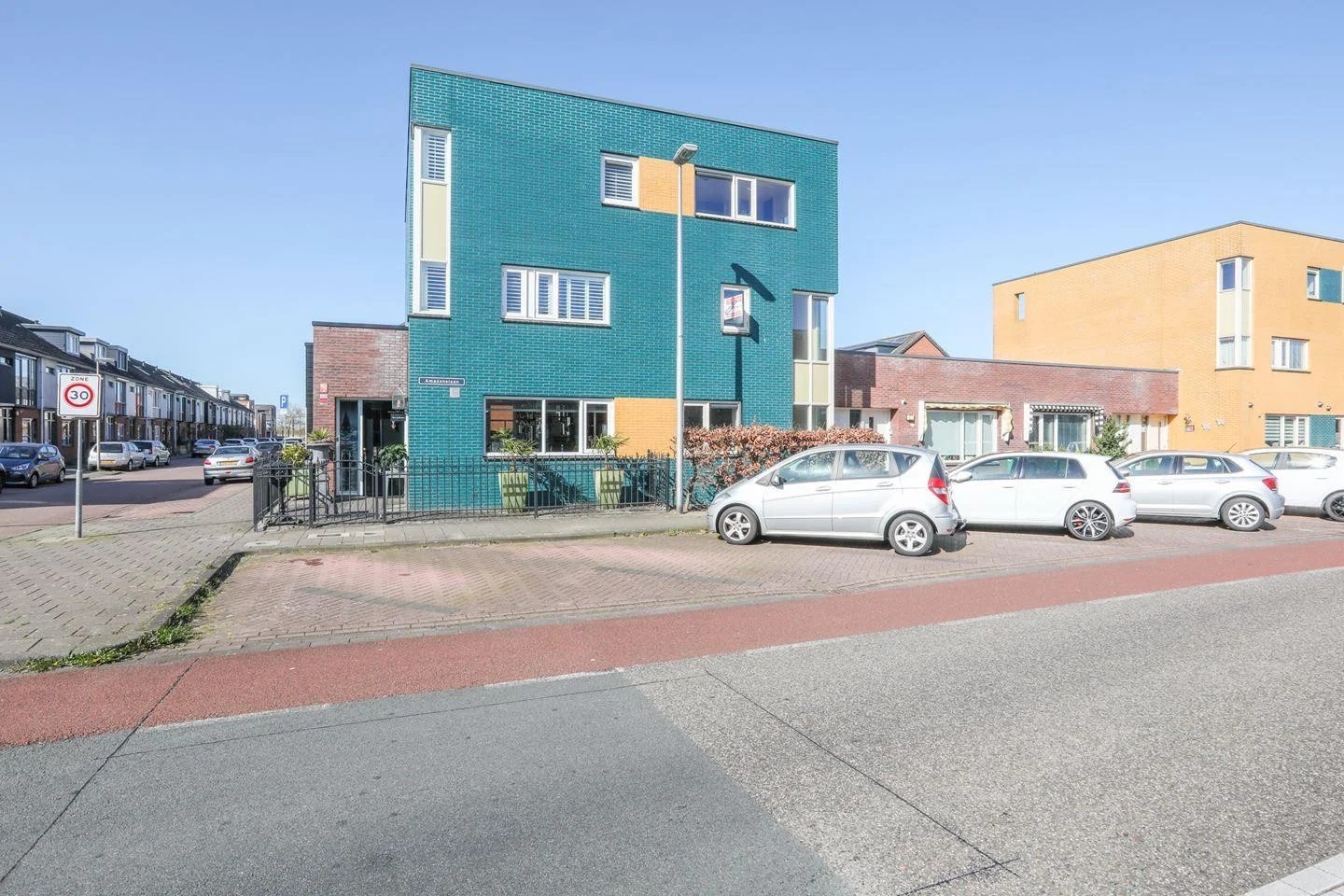 Rental property in Amazonelaan 136, Purmerend