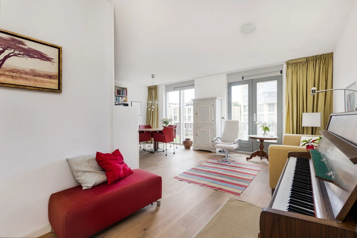 Rental property in Bellevuelaan 327, Haarlem
