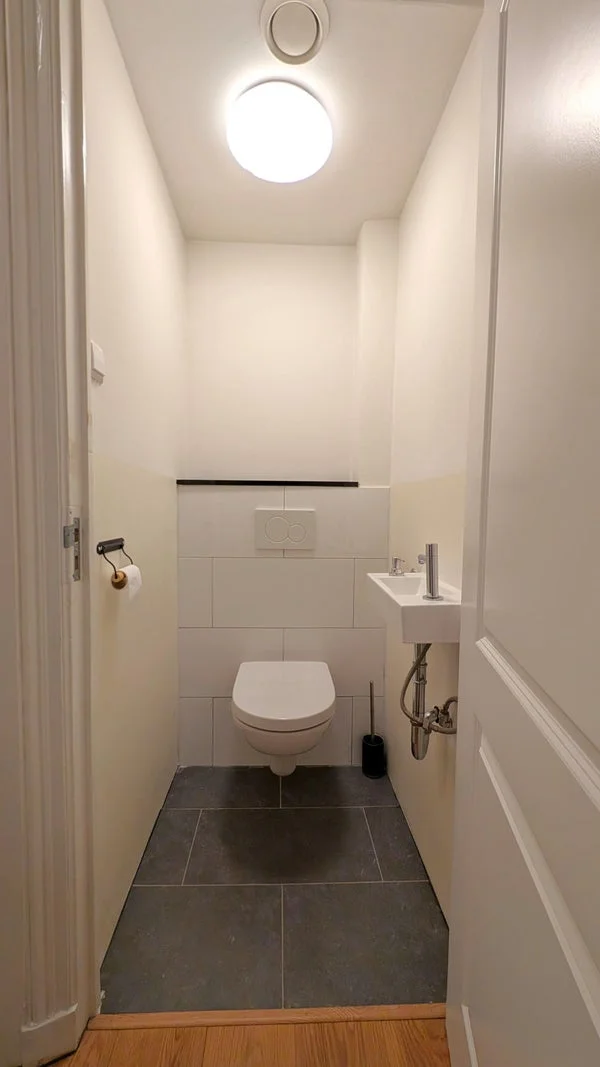 Rental property in Van Tuyllstraat 18, The Hague