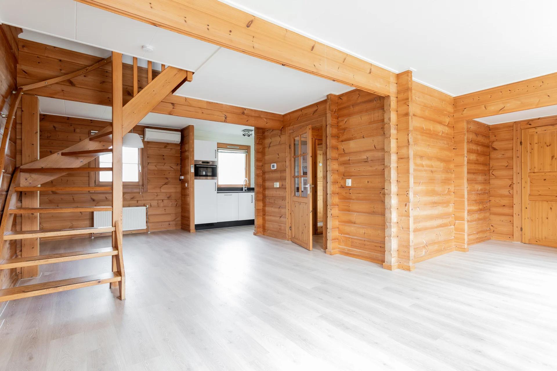 Rental property in Oeverlanden, Kropswolde