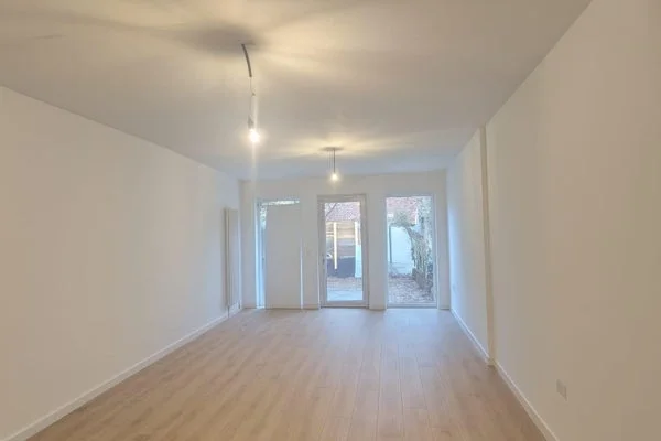 Rental property in Wemeldingestraat 12, Rotterdam