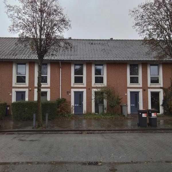 Rental property in Mauritspoort 34, Nieuw-Vennep