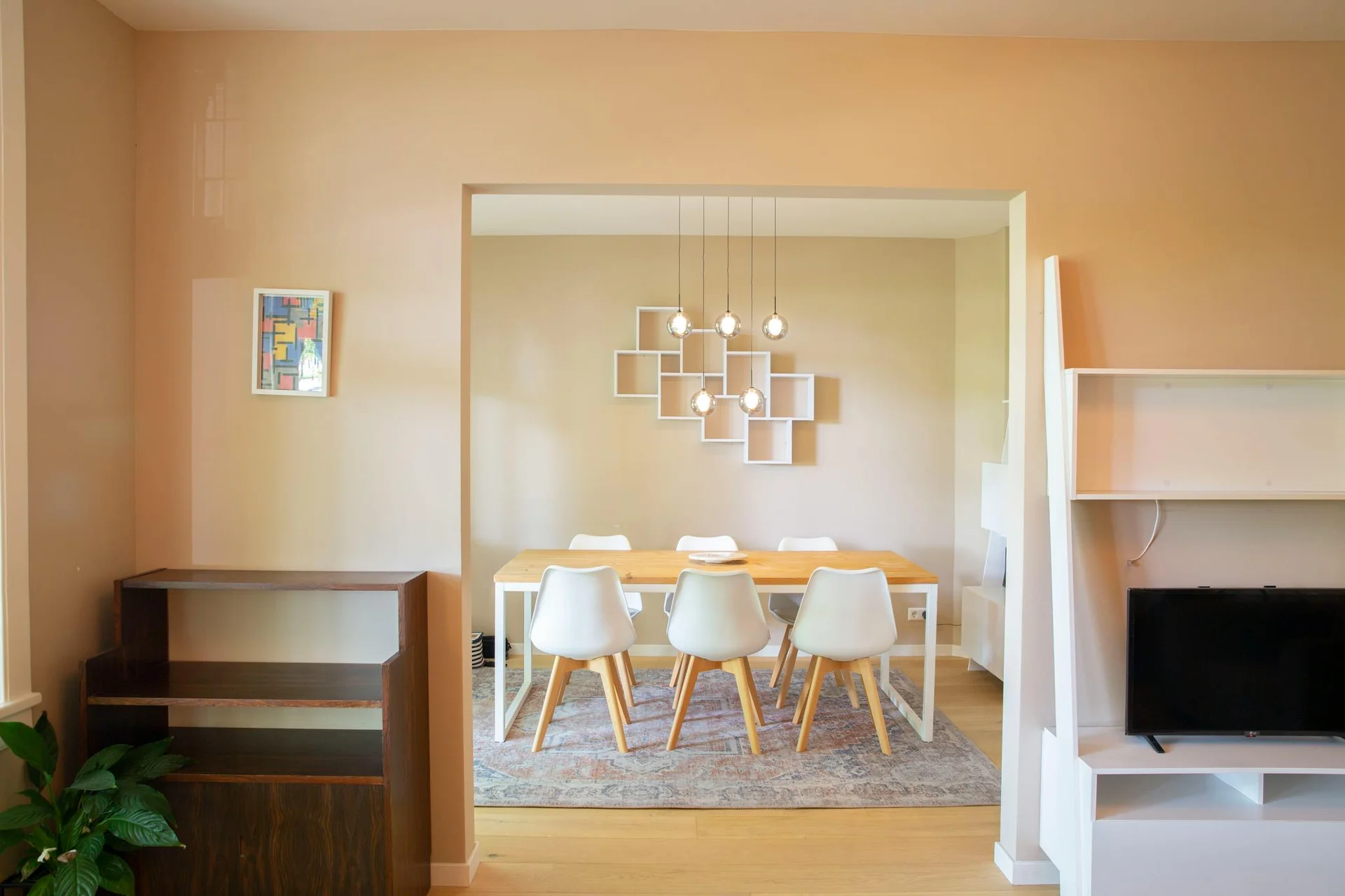 Rental property in Surinameplein, Amsterdam